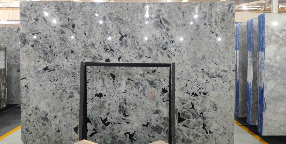 Labradorite Bianca Granite Image